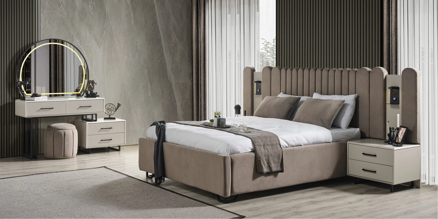 Black Line Bed Set