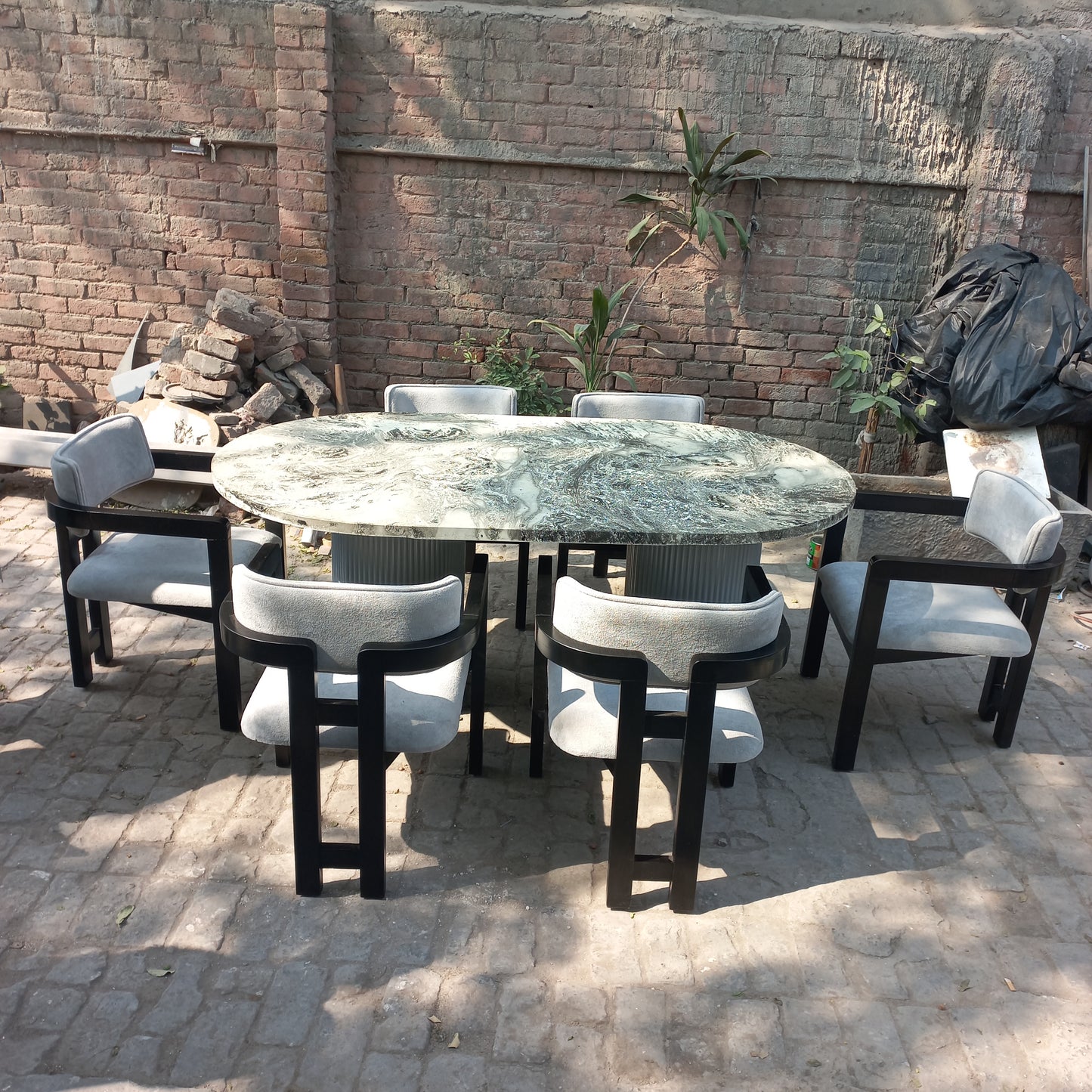 Moon dining set