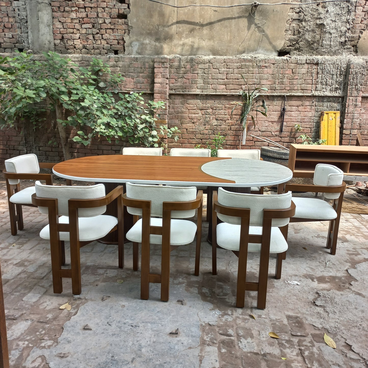 T dining set