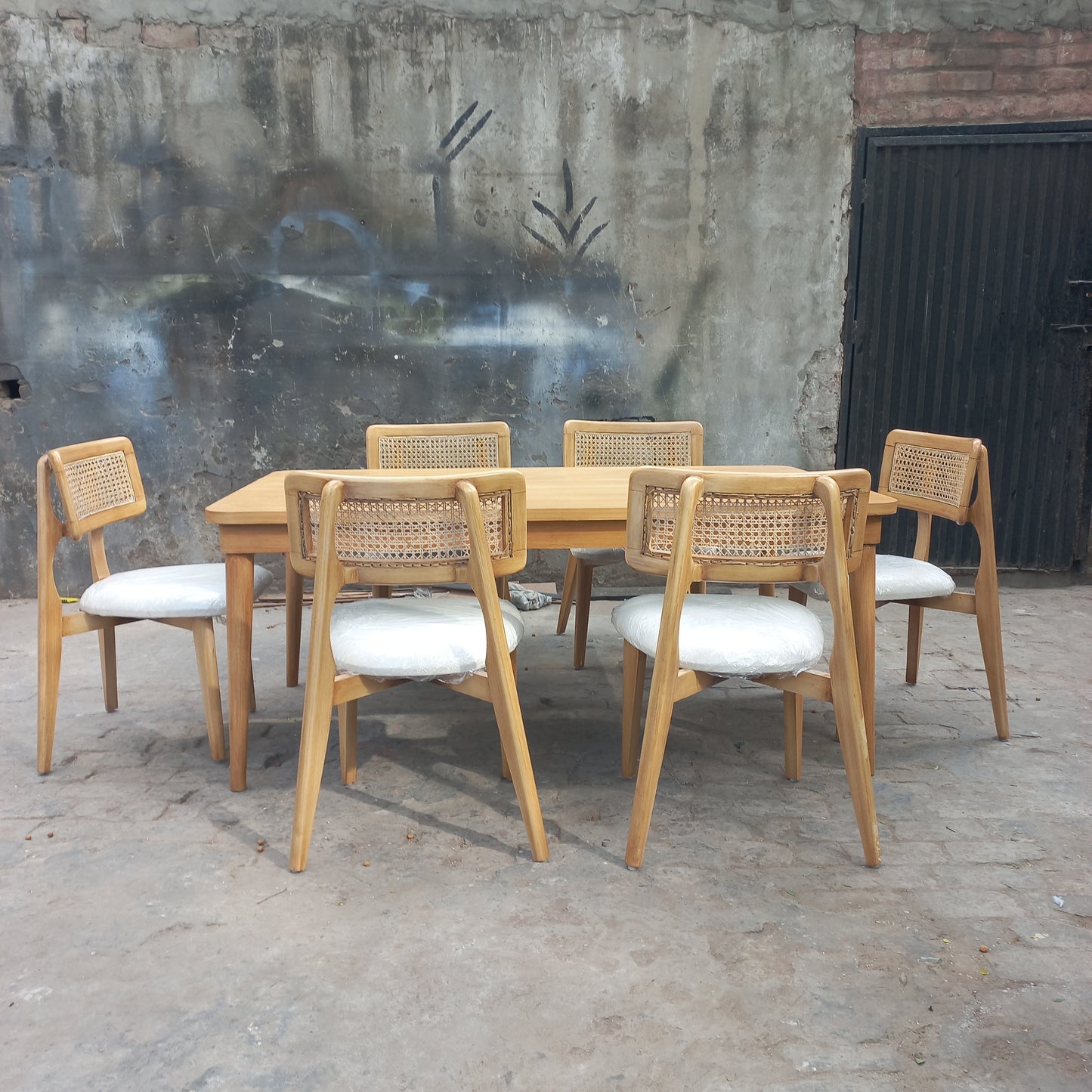 Classico ratan dining set