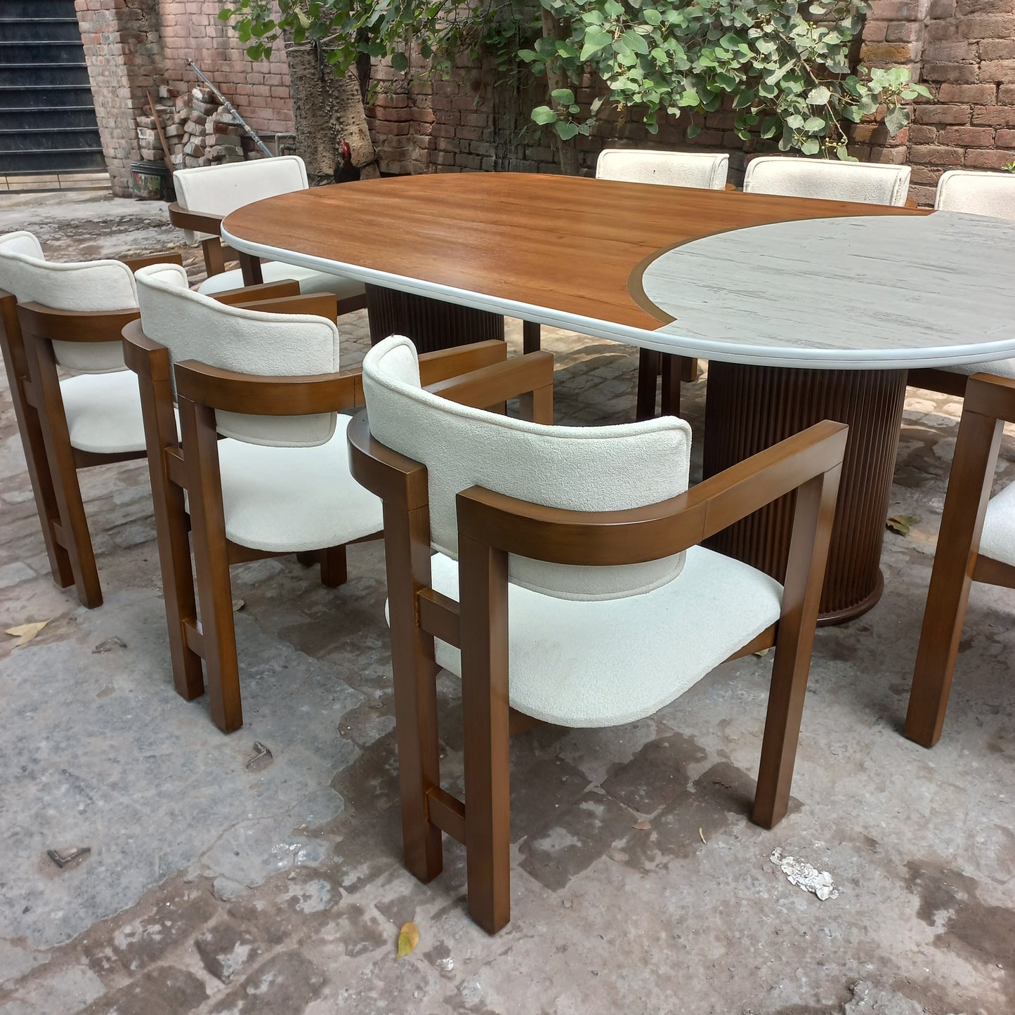 T dining set