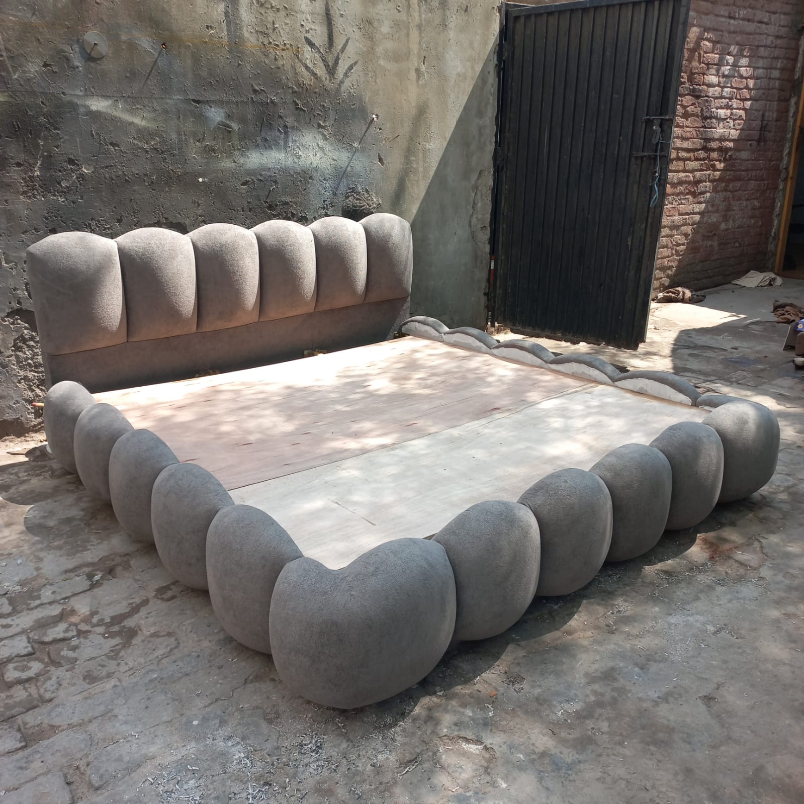 Bubble bed low profile wih thick density foaming