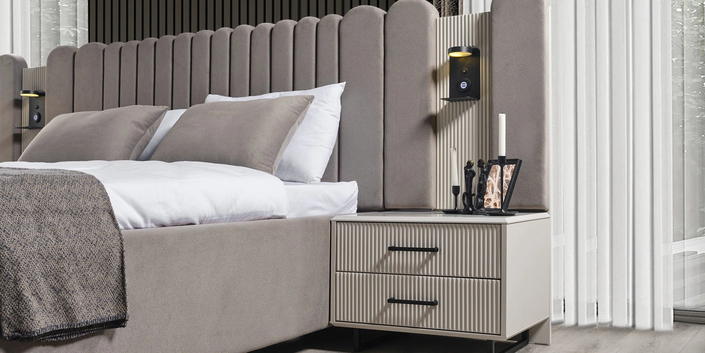 Black Line Bed Set