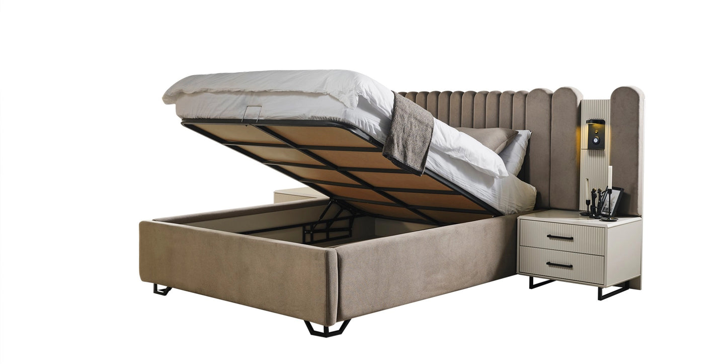 Black Line Bed Set