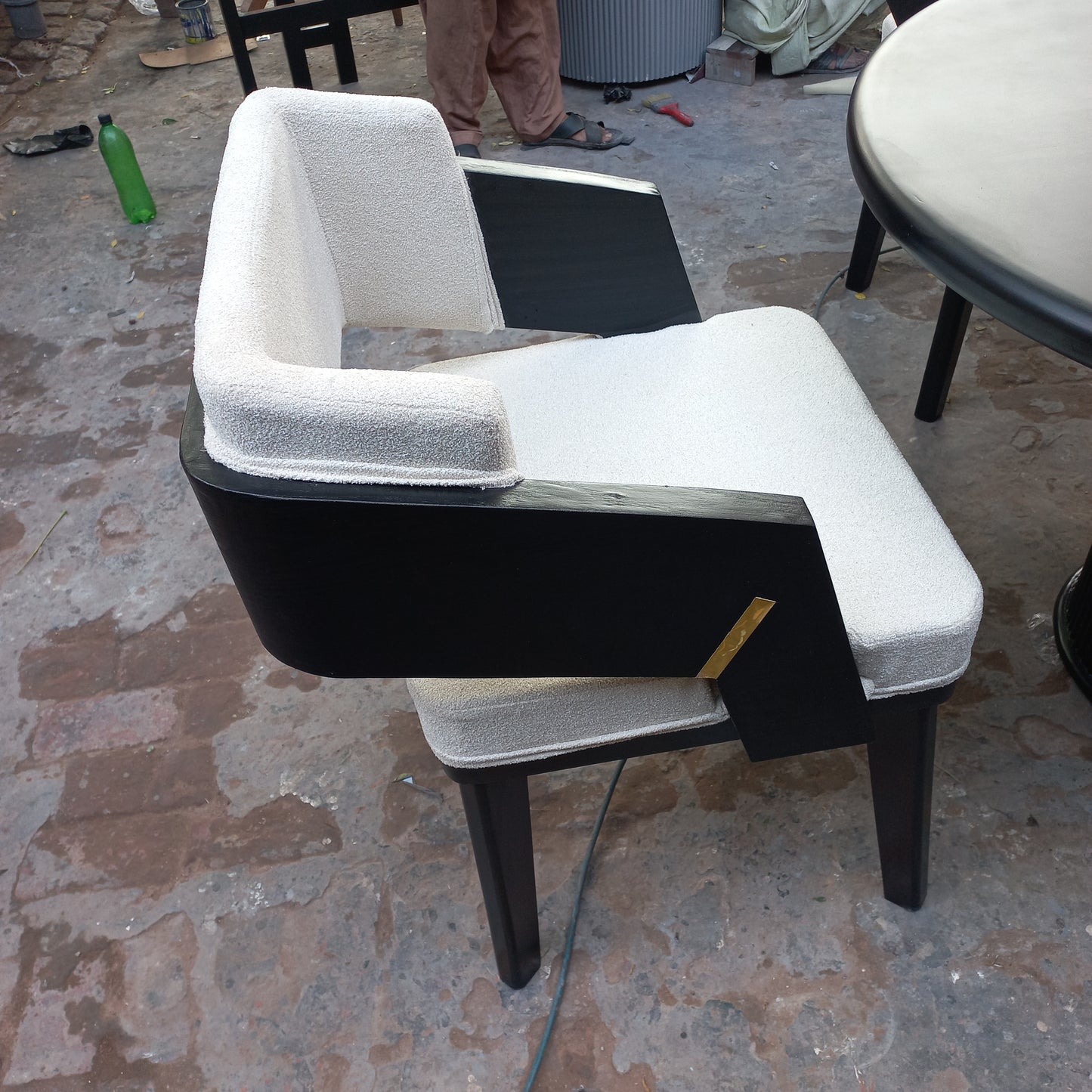 Armier dining set