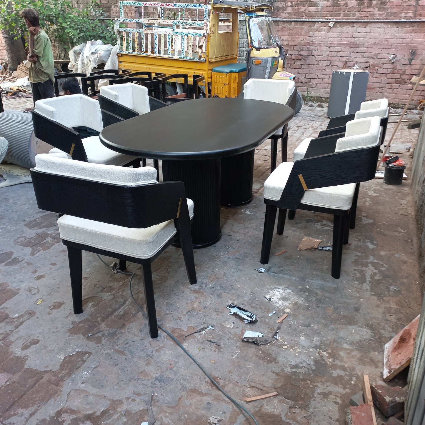 Armier dining set