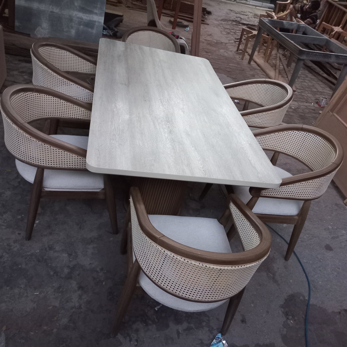 Birdy ratan dining set