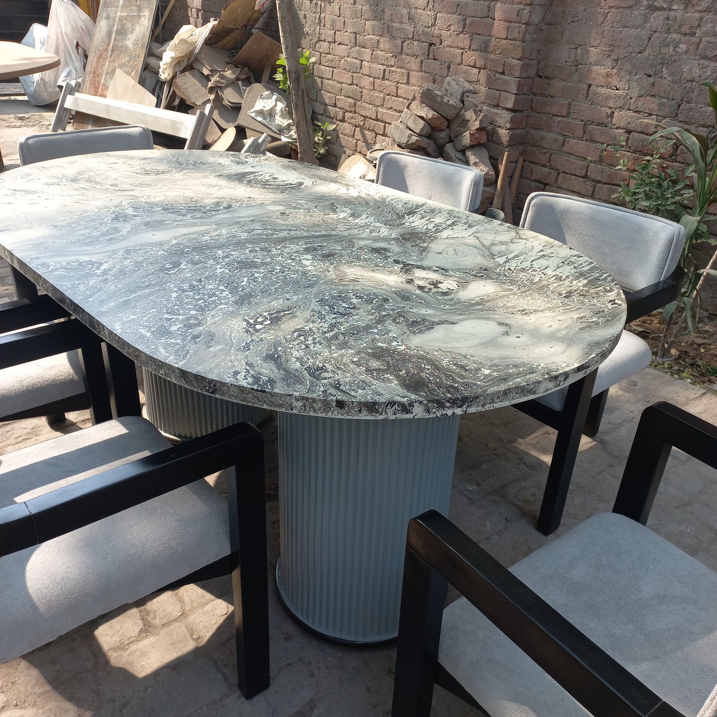 Moon dining set