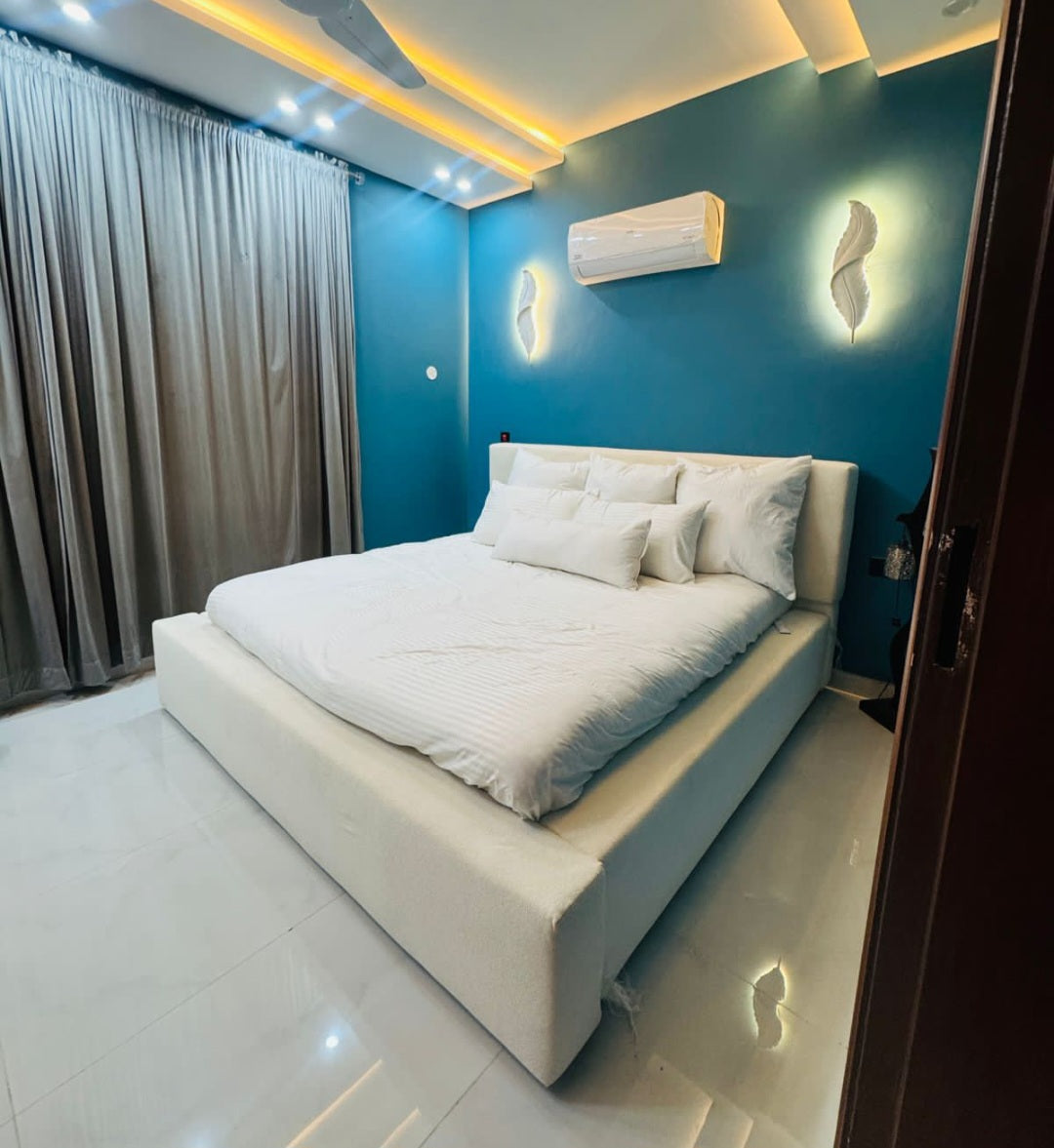 Cube bed with thick density sides
