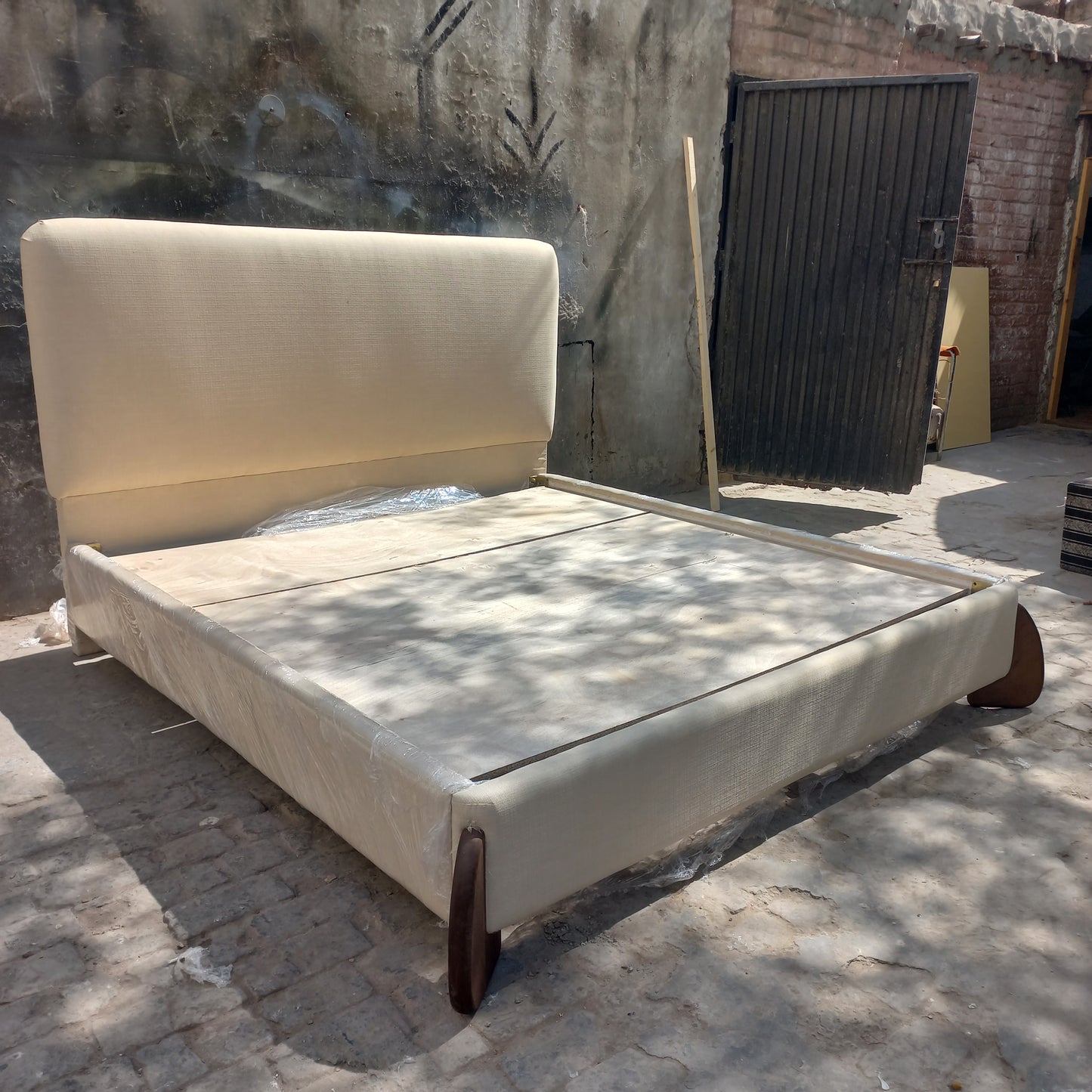 Woody bed
