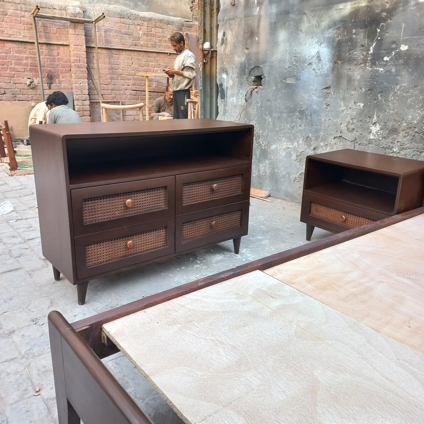 Ratan antiquo bed set