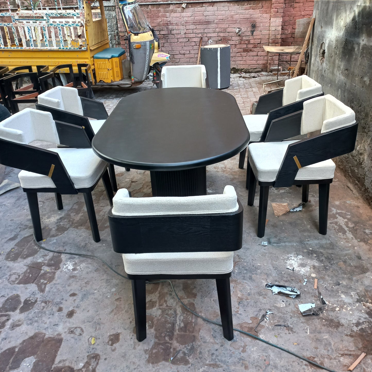 Armier dining set