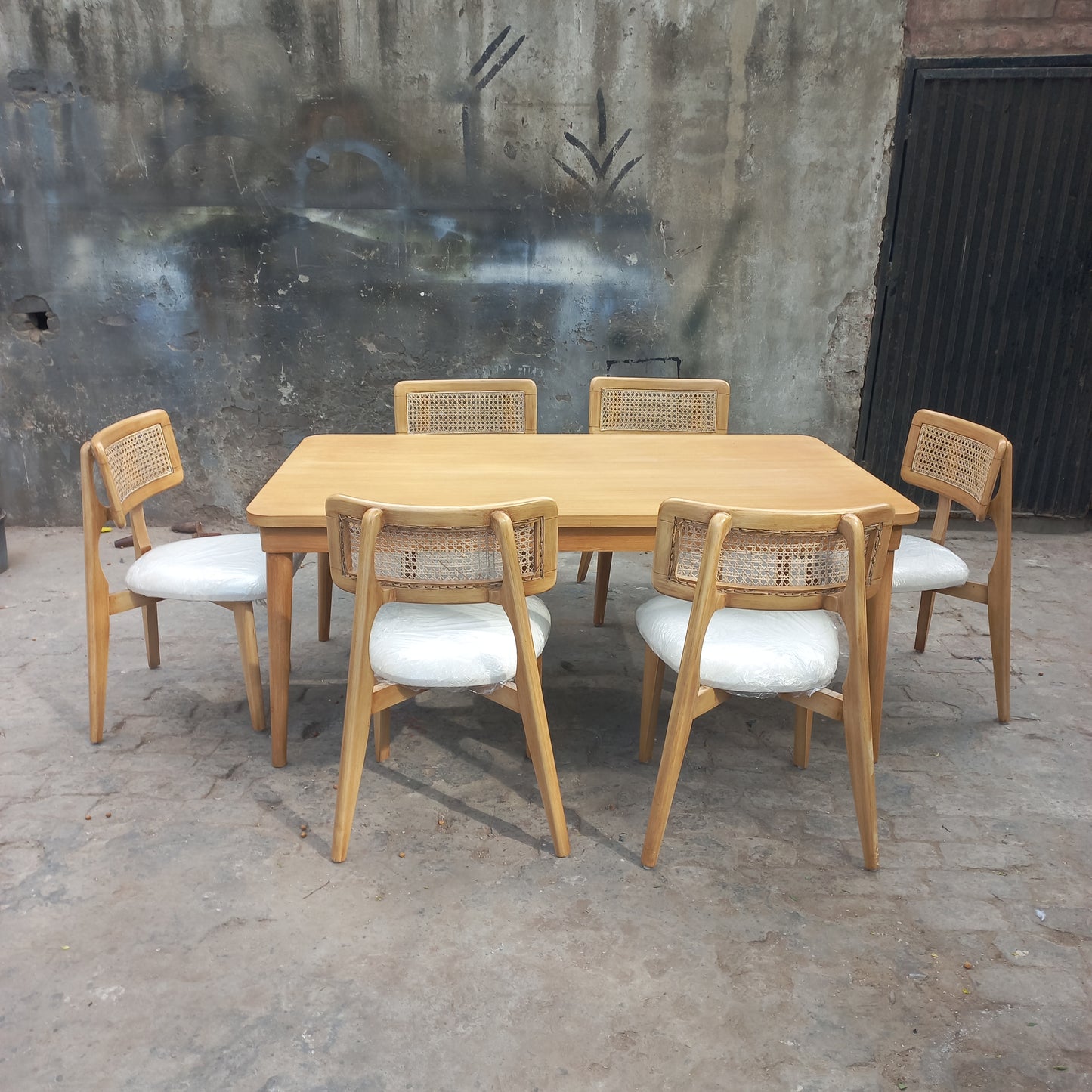 Classico ratan dining set