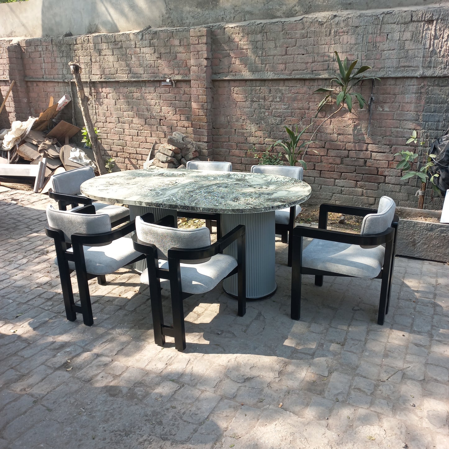 Moon dining set
