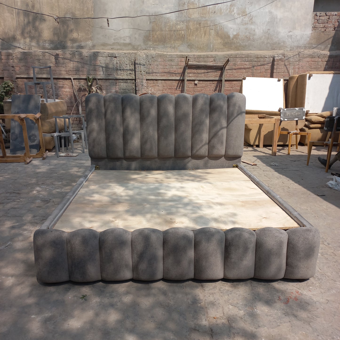 Lining bed