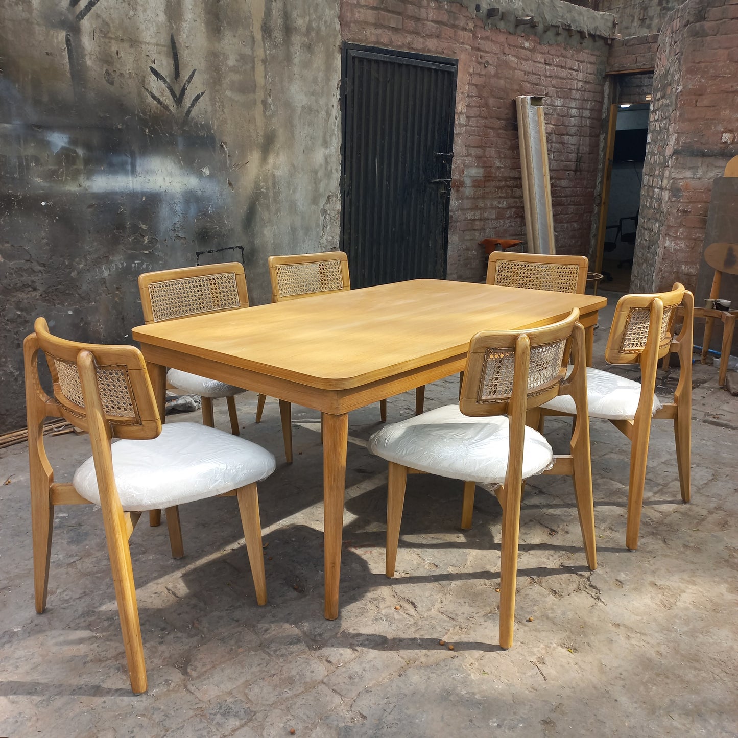 Classico ratan dining set